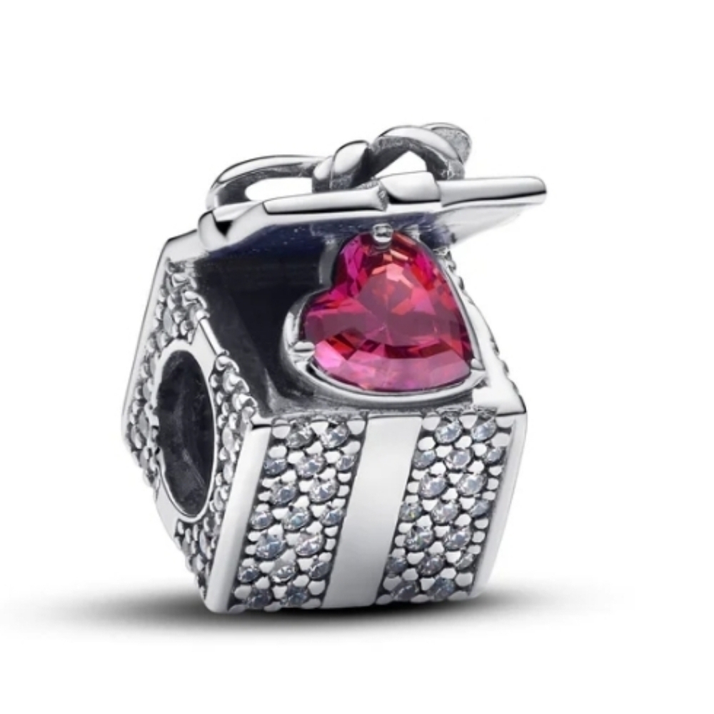 Pandora Pandora Sparkling Gift Box Charm